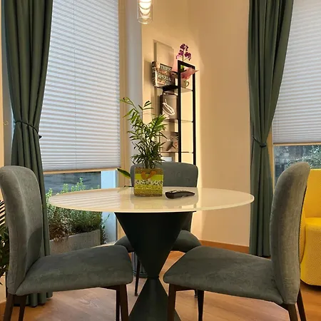 Habemus Loft -the Circle Raffinato Ed Esclusivo Art-loft Open Space Nel Cuore Storico Pedonale Di *