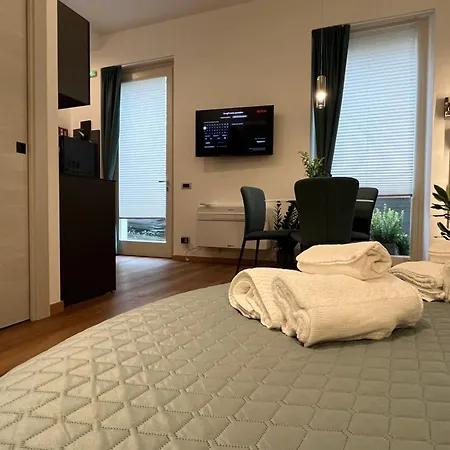 Habemus Loft -the Circle Raffinato Ed Esclusivo Art-loft Open Space Nel Cuore Storico Pedonale Di