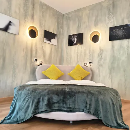 Habemus Loft -the Circle Raffinato Ed Esclusivo Art-loft Open Space Nel Cuore Storico Pedonale Di Apartamento *