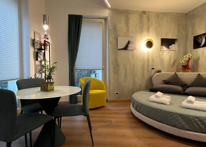 Habemus Loft -the Circle Raffinato Ed Esclusivo Art-loft Open Space Nel Cuore Storico Pedonale Di *