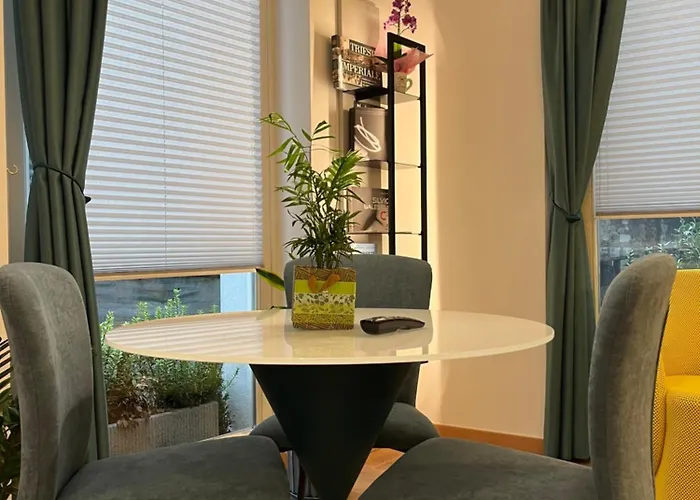 Habemus Loft -the Circle Raffinato Ed Esclusivo Art-loft Open Space Nel Cuore Storico Pedonale Di *