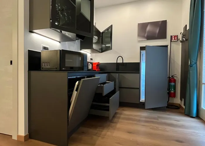 Habemus Loft -the Circle Raffinato Ed Esclusivo Art-loft Open Space Nel Cuore Storico Pedonale Di Appartement Trieste