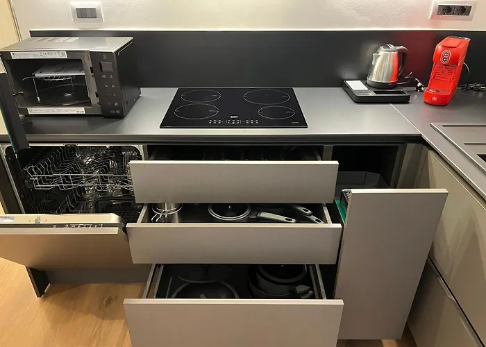 Habemus Loft -the Circle Raffinato Ed Esclusivo Art-loft Open Space Nel Cuore Storico Pedonale Di * Trieste