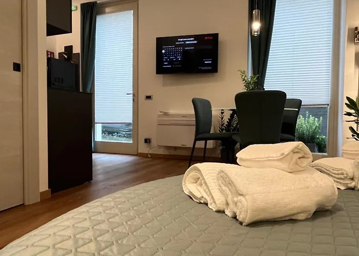 Habemus Loft -the Circle Raffinato Ed Esclusivo Art-loft Open Space Nel Cuore Storico Pedonale Di