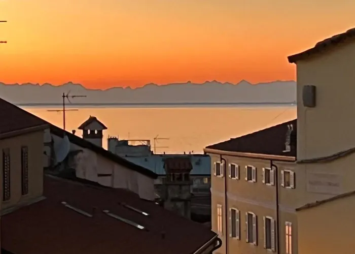 Habemus Loft -the Circle Raffinato Ed Esclusivo Art-loft Open Space Nel Cuore Storico Pedonale Di