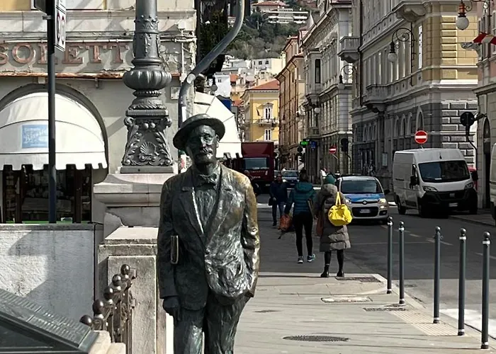 Habemus Loft -the Circle Raffinato Ed Esclusivo Art-loft Open Space Nel Cuore Storico Pedonale Di Appartement *