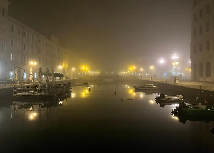 Appartement Habemus Loft -the Circle Raffinato Ed Esclusivo Art-loft Open Space Nel Cuore Storico Pedonale Di Trieste