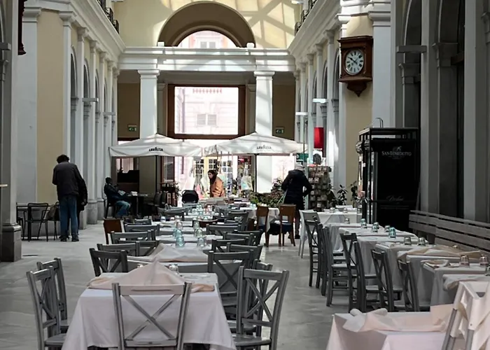 Habemus Loft -the Circle Raffinato Ed Esclusivo Art-loft Open Space Nel Cuore Storico Pedonale Di *